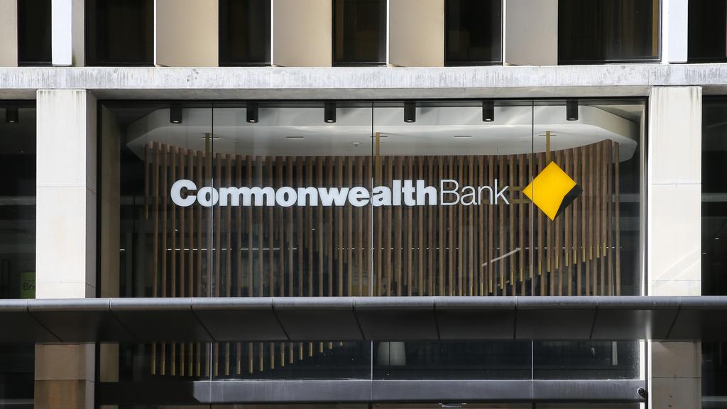 Australia Stocks Slip From Record High on Banking Weakness