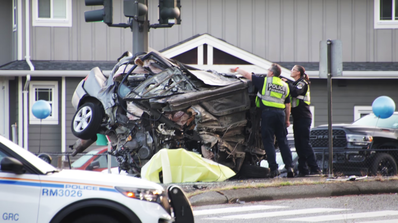 Fatal Overnight Crash in Maple Ridge, B.C. Leaves One Dead
