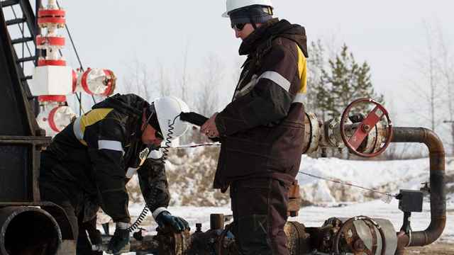 Can Russia’s Economy Survive Falling Oil Revenues?