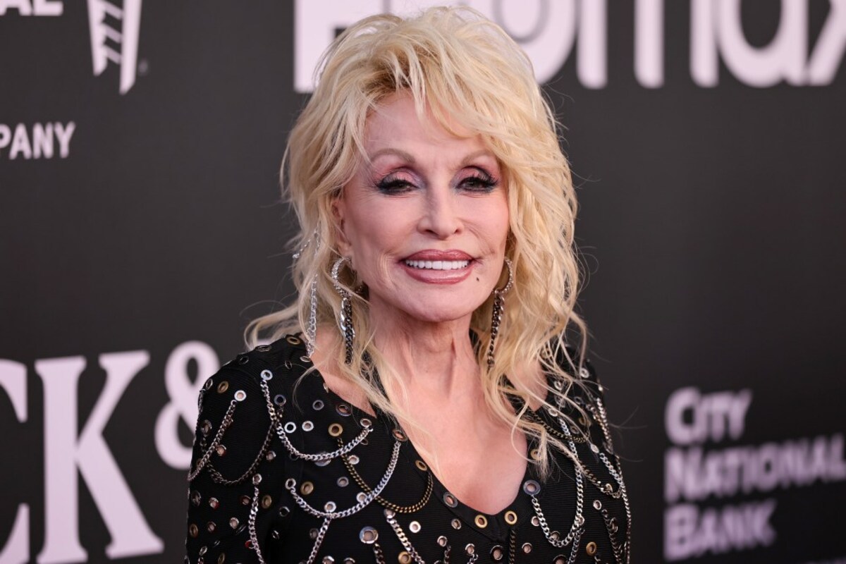 Dolly Parton Misses Events as She Faces Ongoing Health Challenges