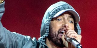 Eminem Surprises Fans by Joining Jack White on Stage at Detroit Lions’ Thanksgiving Game