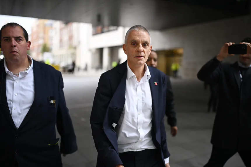 BBC Holds Surprise Board Meeting to Weigh Trump’s Legal Threat