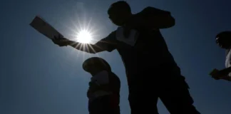 Texas redistricting challenges for Republicans are mounting as Latino voters shift and Democrats gain momentum