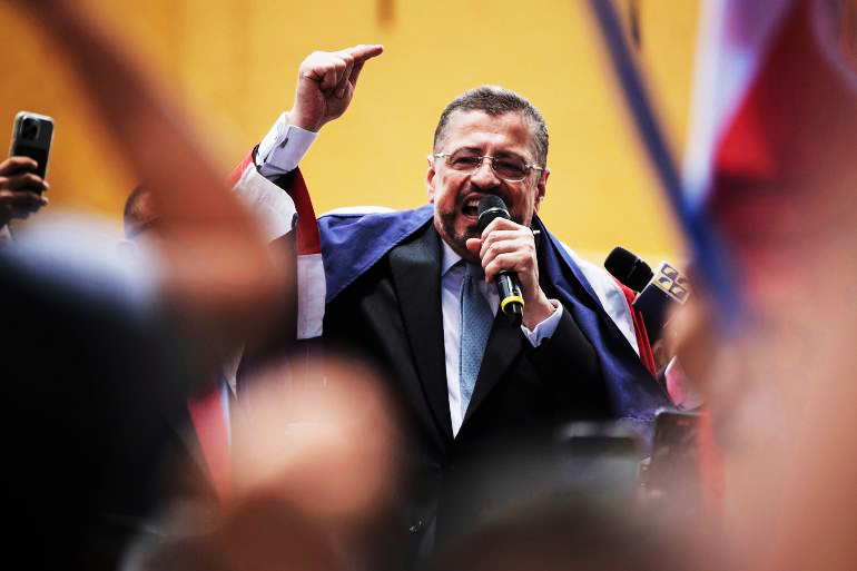 Chaves Robles Becomes First Costa Rican President to Face Loss of Immunity