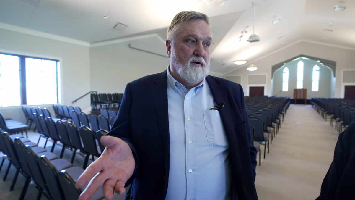 The Slow Reading Movement: A Lifestyle of Leisure and Intention Lifestyle Lens