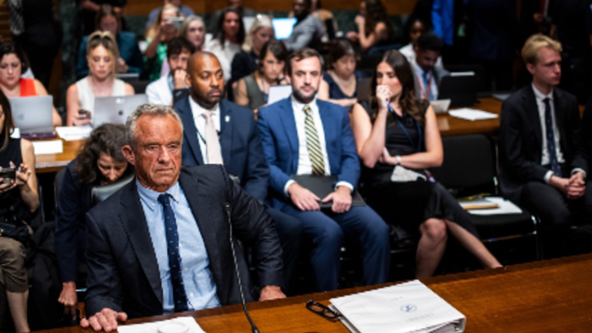 Concerns Grow as RFK Jr’s Vaccine Panel Appointees Move to Set Agenda Despite Limited Experience
