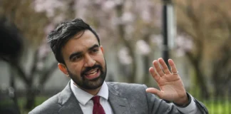 Reform-Minded Mayor Takes Over New York Amid NYPD Stability